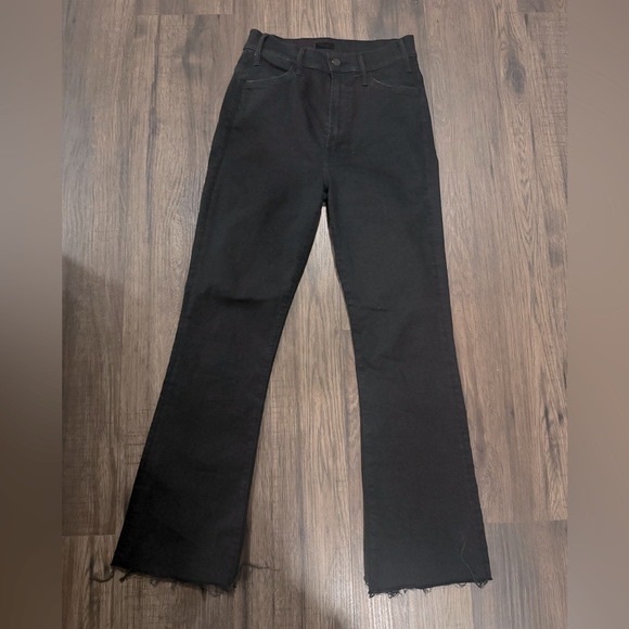 MOTHER Denim - MOTHER crop hustler fray sz 27